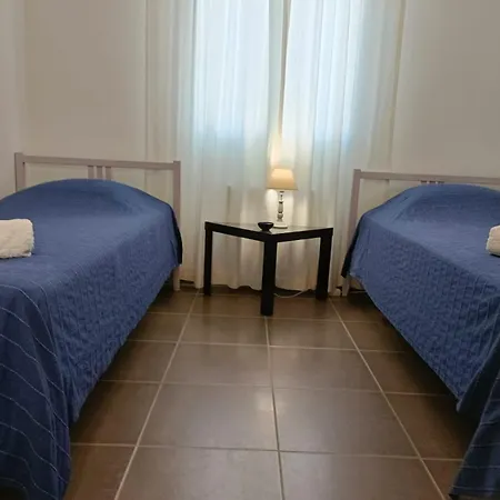 Holiday home Entre Pont Du Gard Et Uzes Castillon-du-Gard